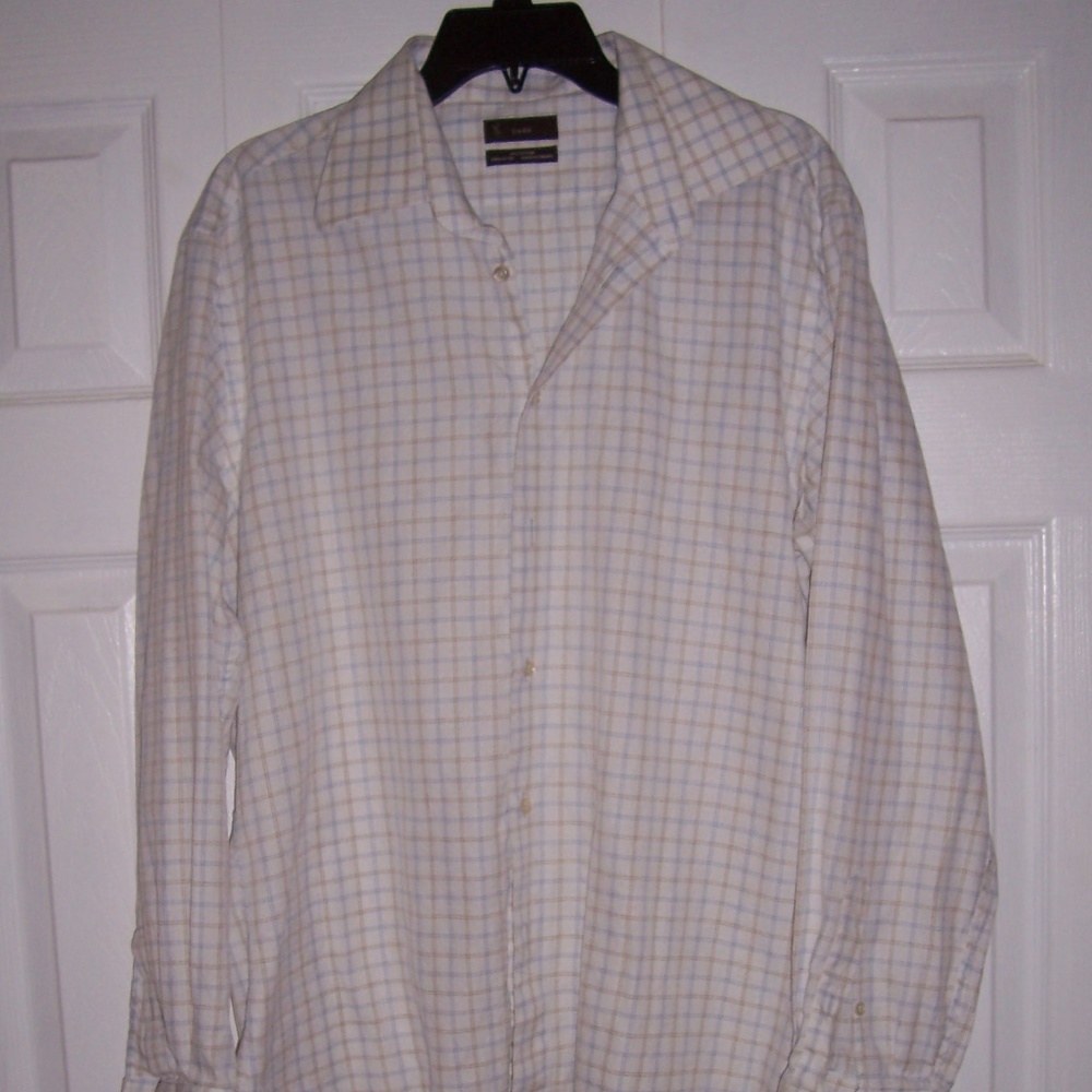 men's long-sleeved shirt